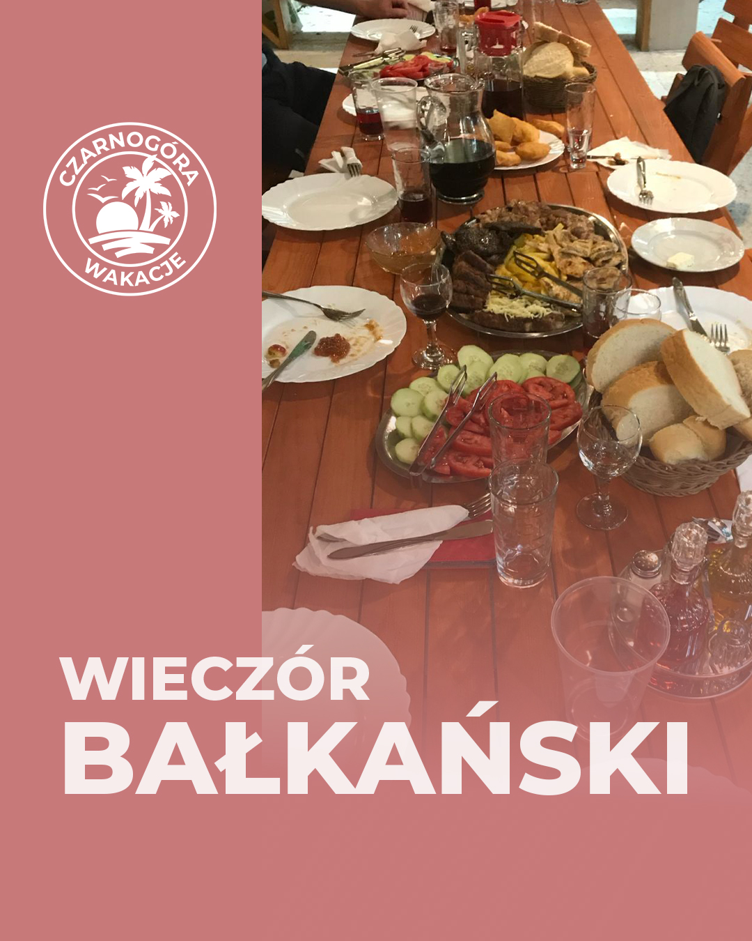 Wieczór bałkański w starym dębowym lesie